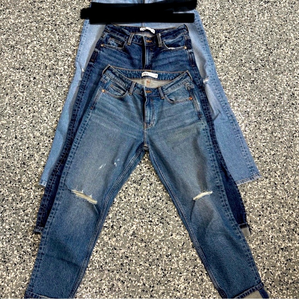 2 Pairs Women’s Zara Straight Jeans Size 2